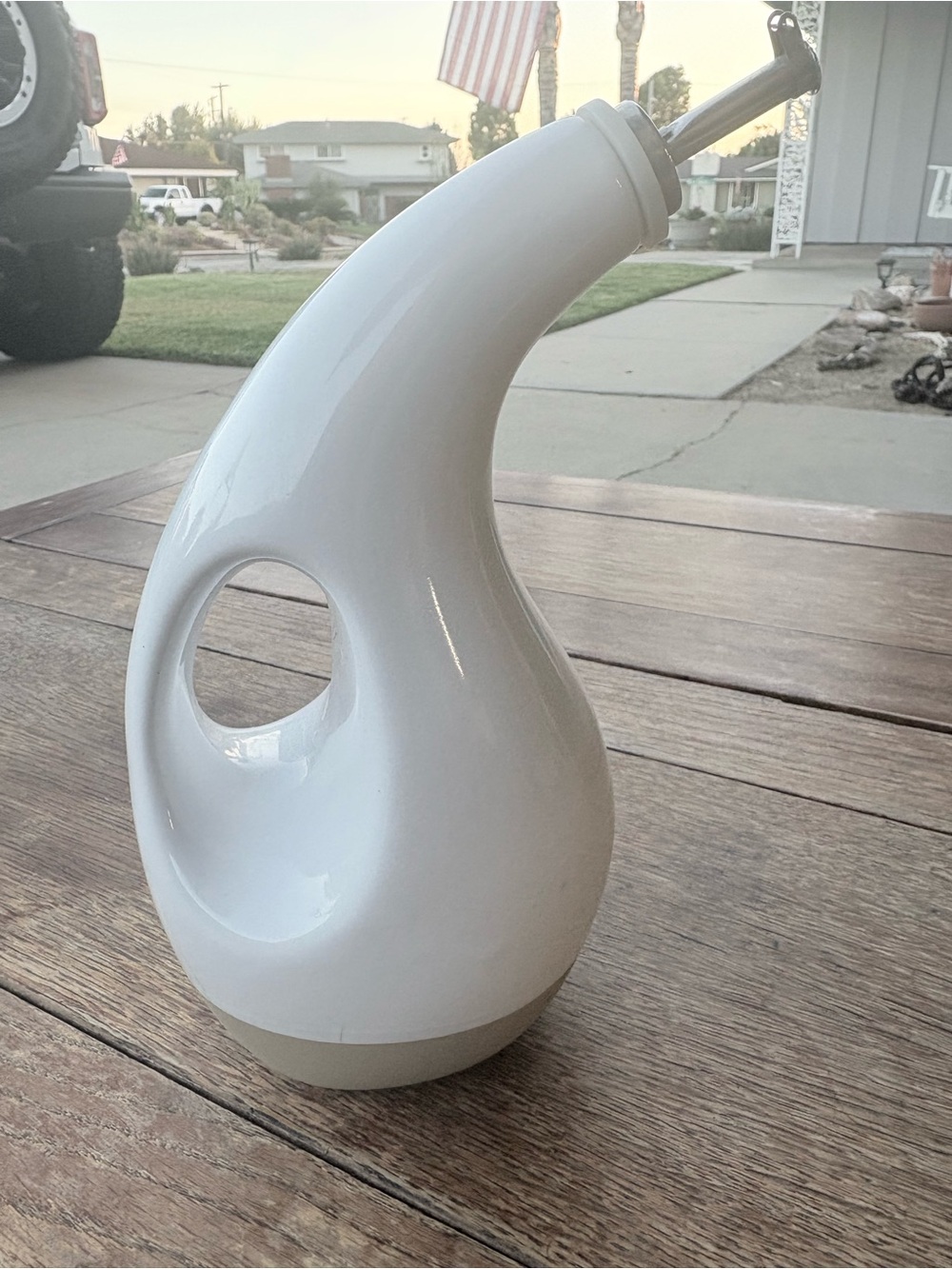 Rachael Ray White Ceramic Oil Pourer with Sculpted Cutout Handle